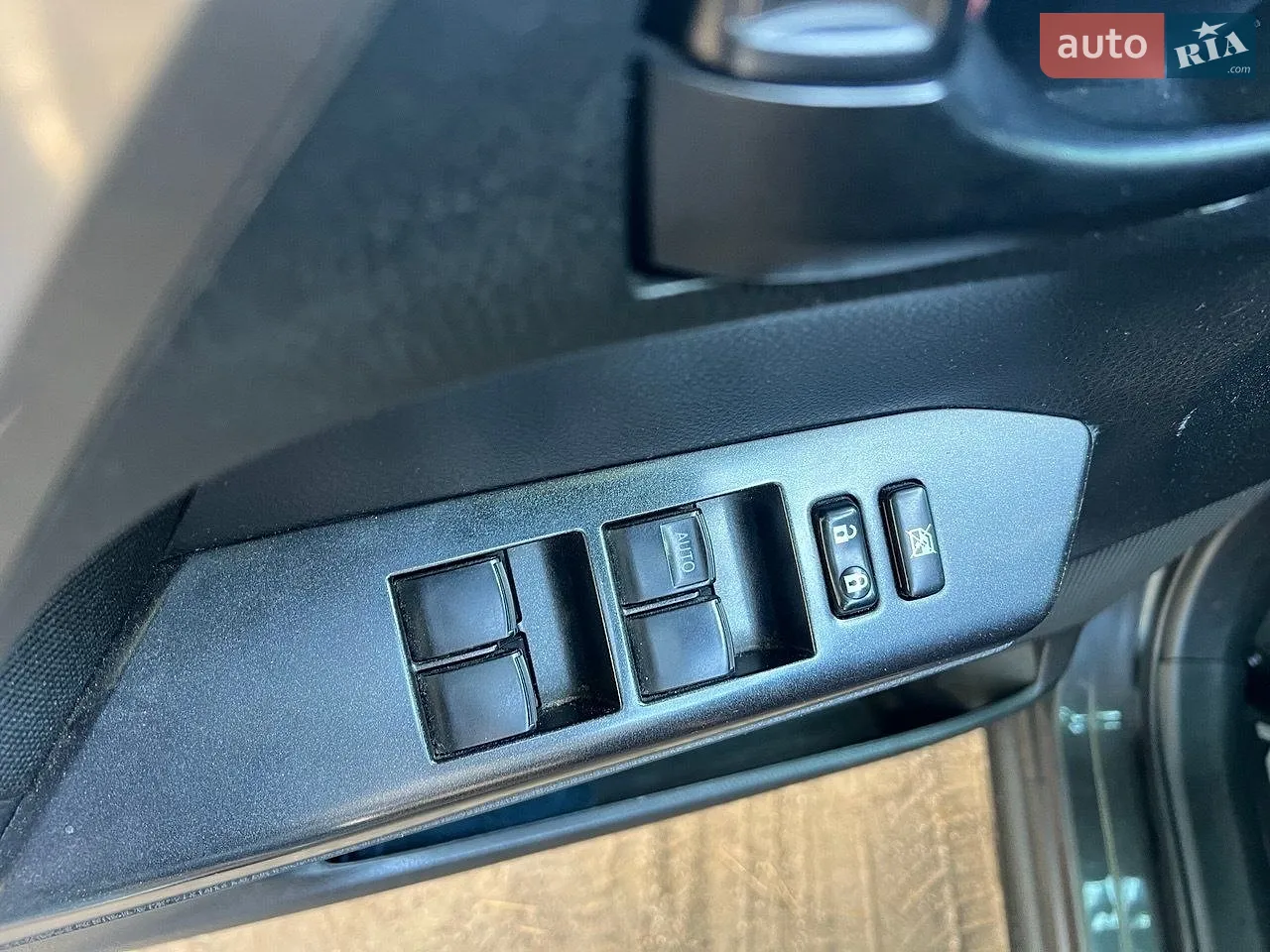 2016 Toyota RAV 4 - мініатюра 24