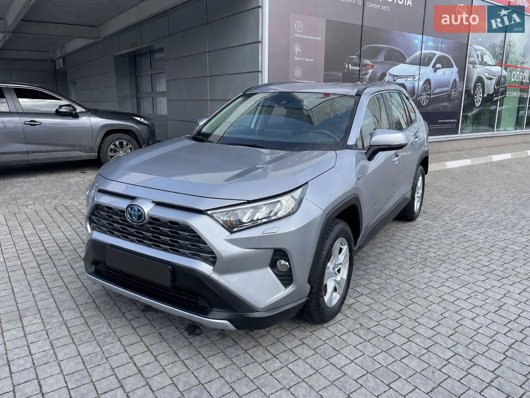 2020 Toyota RAV 4 - фото 1
