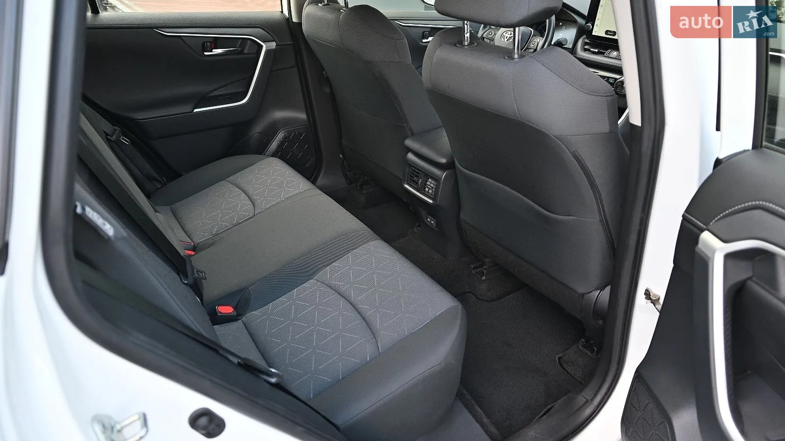 2023 Toyota RAV 4 - мініатюра 7