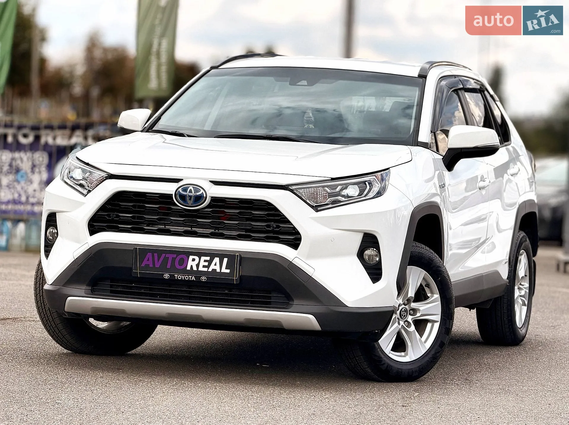 2020 Toyota RAV 4 - фото 1