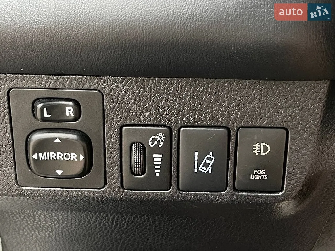 2017 Toyota RAV 4 - мініатюра 14