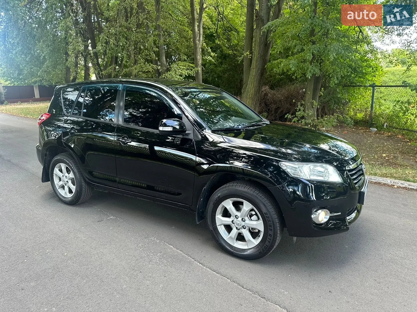 2010 Toyota RAV 4 - фото 1