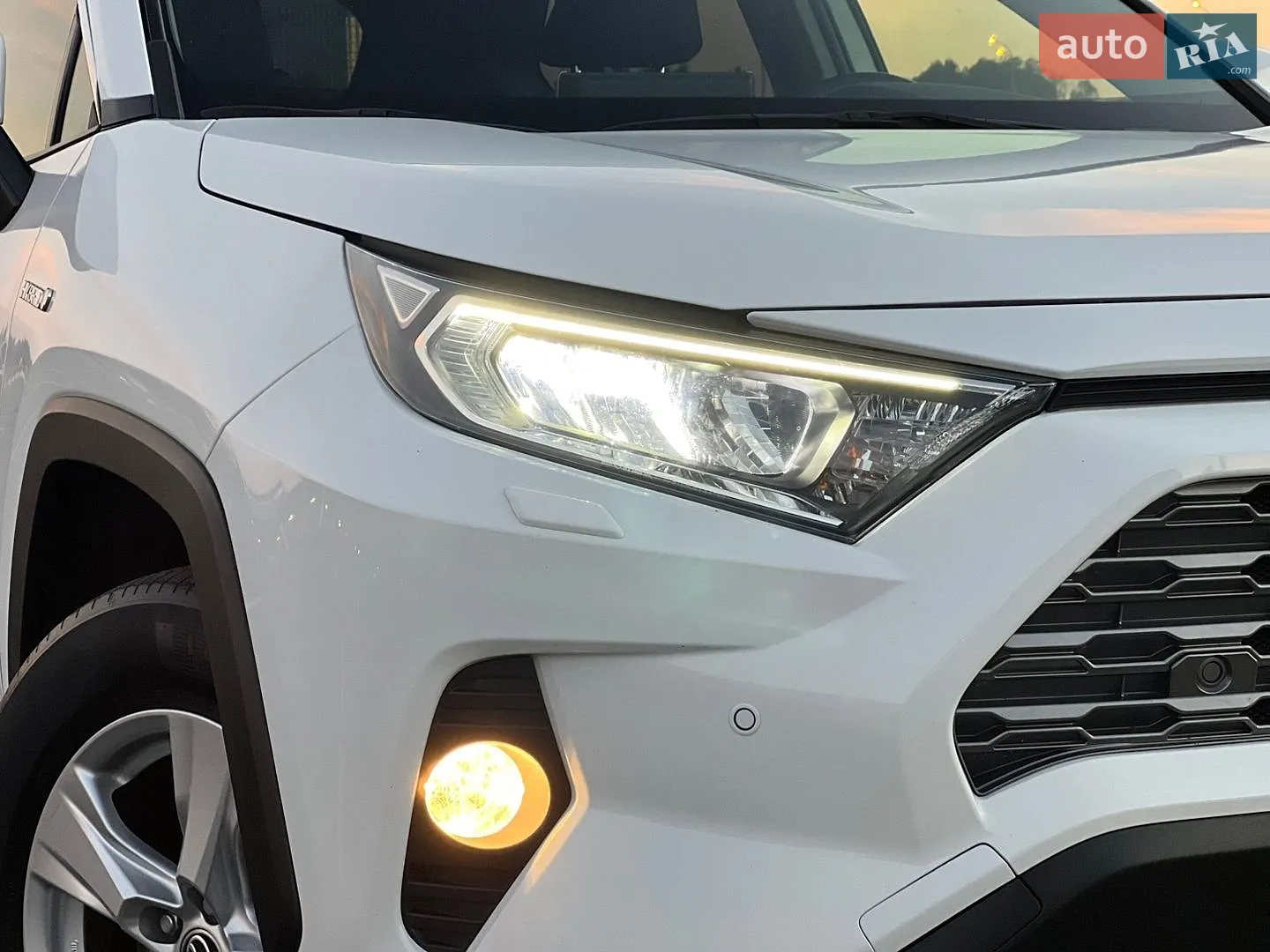 2020 Toyota RAV 4 - мініатюра 16