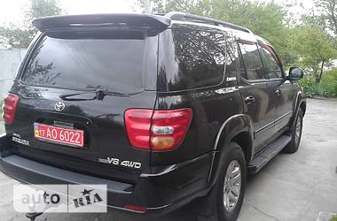 Внедорожник / Кроссовер Toyota Sequoia 2004 в 