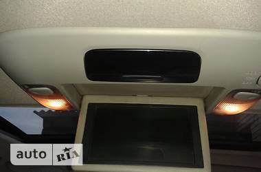 Внедорожник / Кроссовер Toyota Sequoia 2004 в 