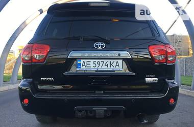 Внедорожник / Кроссовер Toyota Sequoia 2008 в Днепре