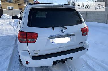 Внедорожник / Кроссовер Toyota Sequoia 2008 в Харькове