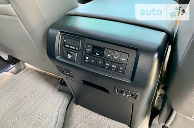 Позашляховик / Кросовер Toyota Sequoia 2008 в 