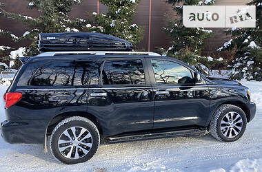 Внедорожник / Кроссовер Toyota Sequoia 2009 в Киеве