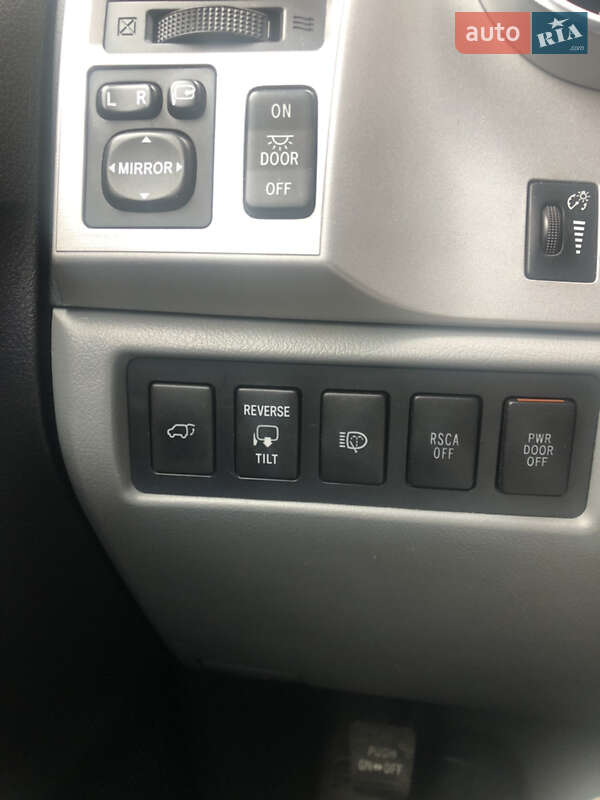 Внедорожник / Кроссовер Toyota Sequoia 2008 в Киеве фото 5 Внедорожник / Кроссовер Toyota Sequoia 2008 в Киеве