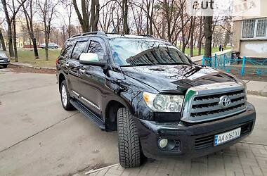 Внедорожник / Кроссовер Toyota Sequoia 2008 в Киеве