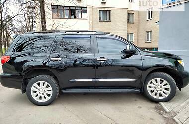 Внедорожник / Кроссовер Toyota Sequoia 2008 в Киеве