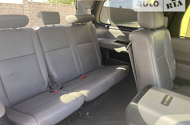 Универсал Toyota Sequoia 2012 в Ровно