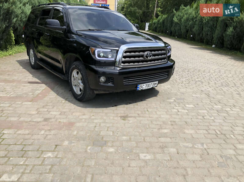 Внедорожник / Кроссовер Toyota Sequoia 2010 в Самборе