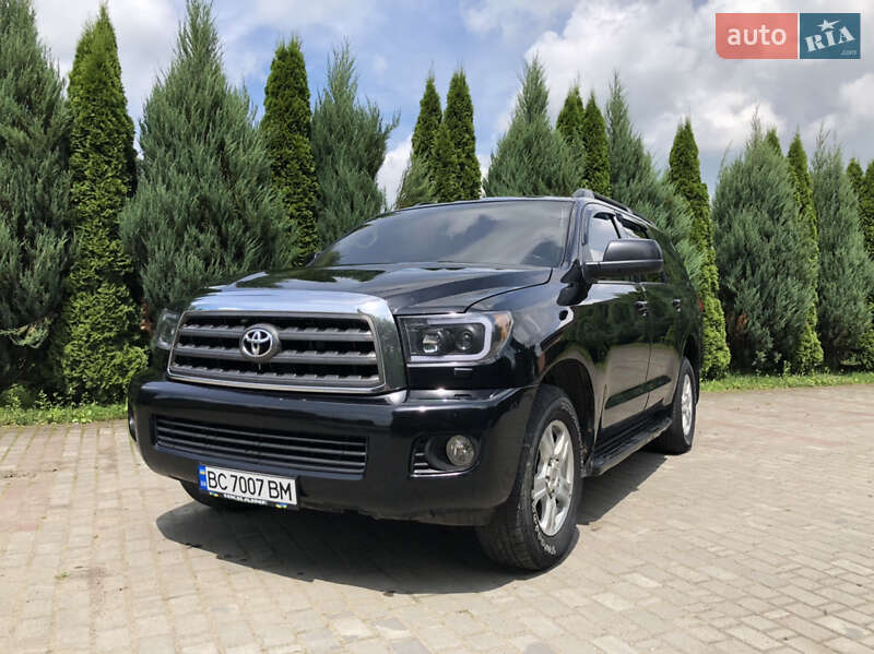 Внедорожник / Кроссовер Toyota Sequoia 2010 в Самборе
