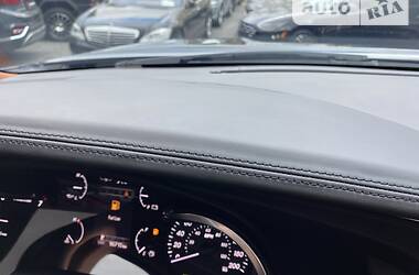 Позашляховик / Кросовер Toyota Sequoia 2018 в Одесі