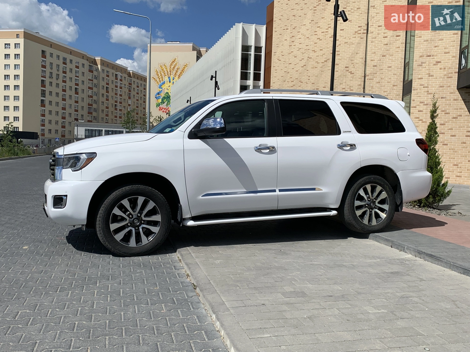 2017 Toyota Sequoia - мініатюра 3