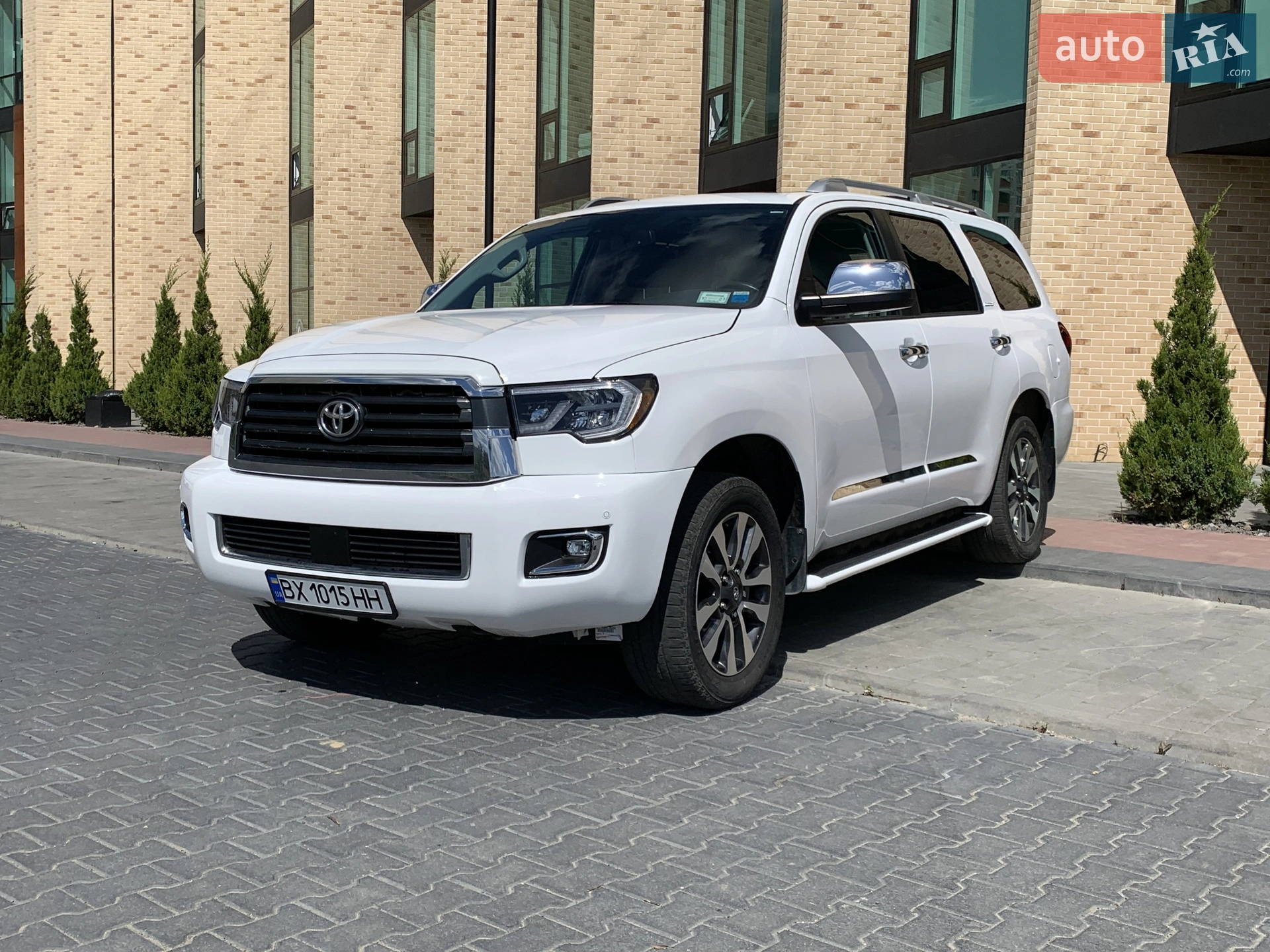 2017 Toyota Sequoia - фото 1