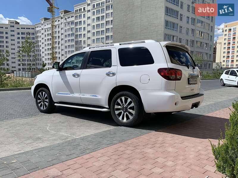 Позашляховик / Кросовер Toyota Sequoia 2017 в Хмельницькому