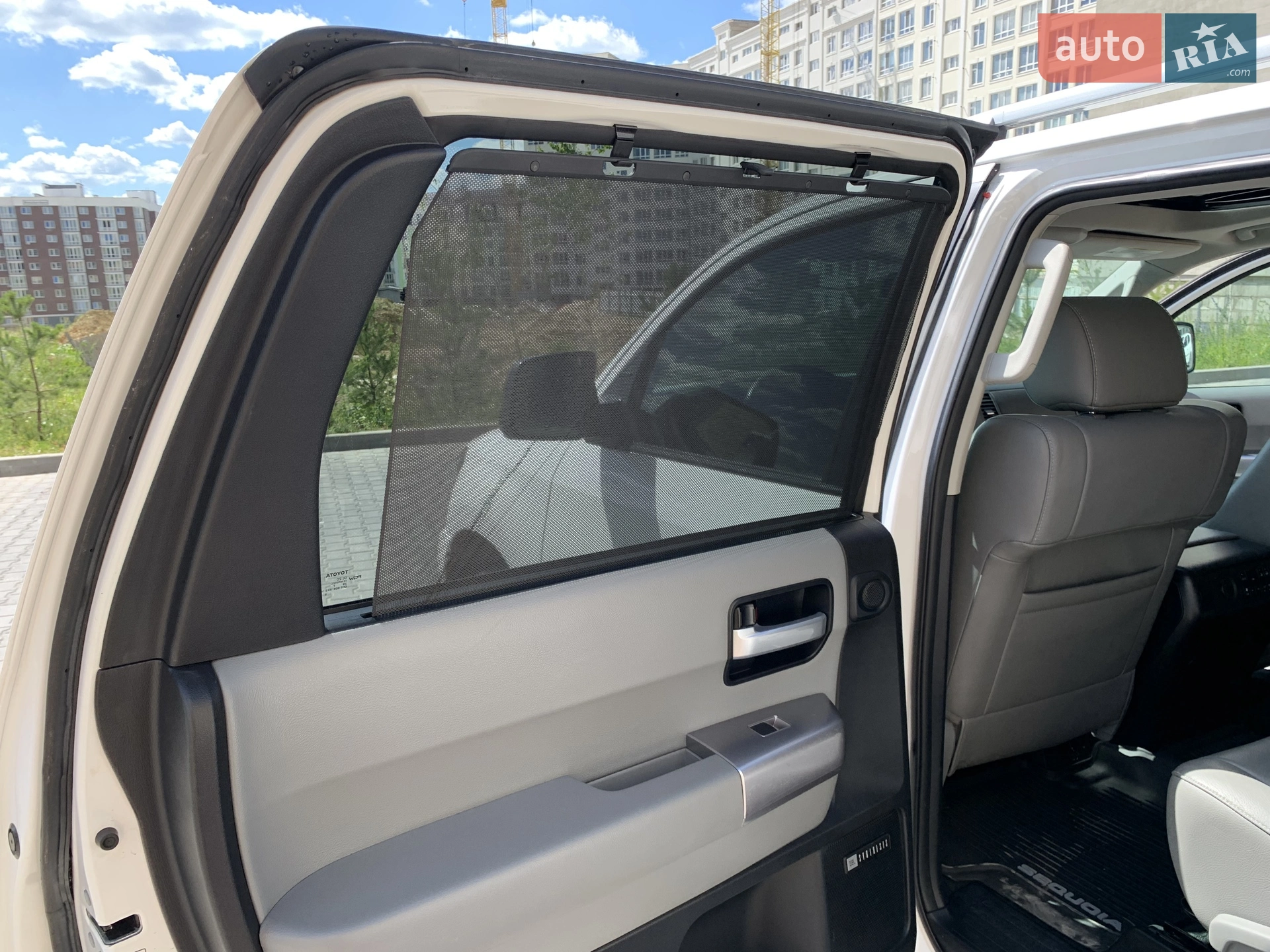 2017 Toyota Sequoia - мініатюра 36