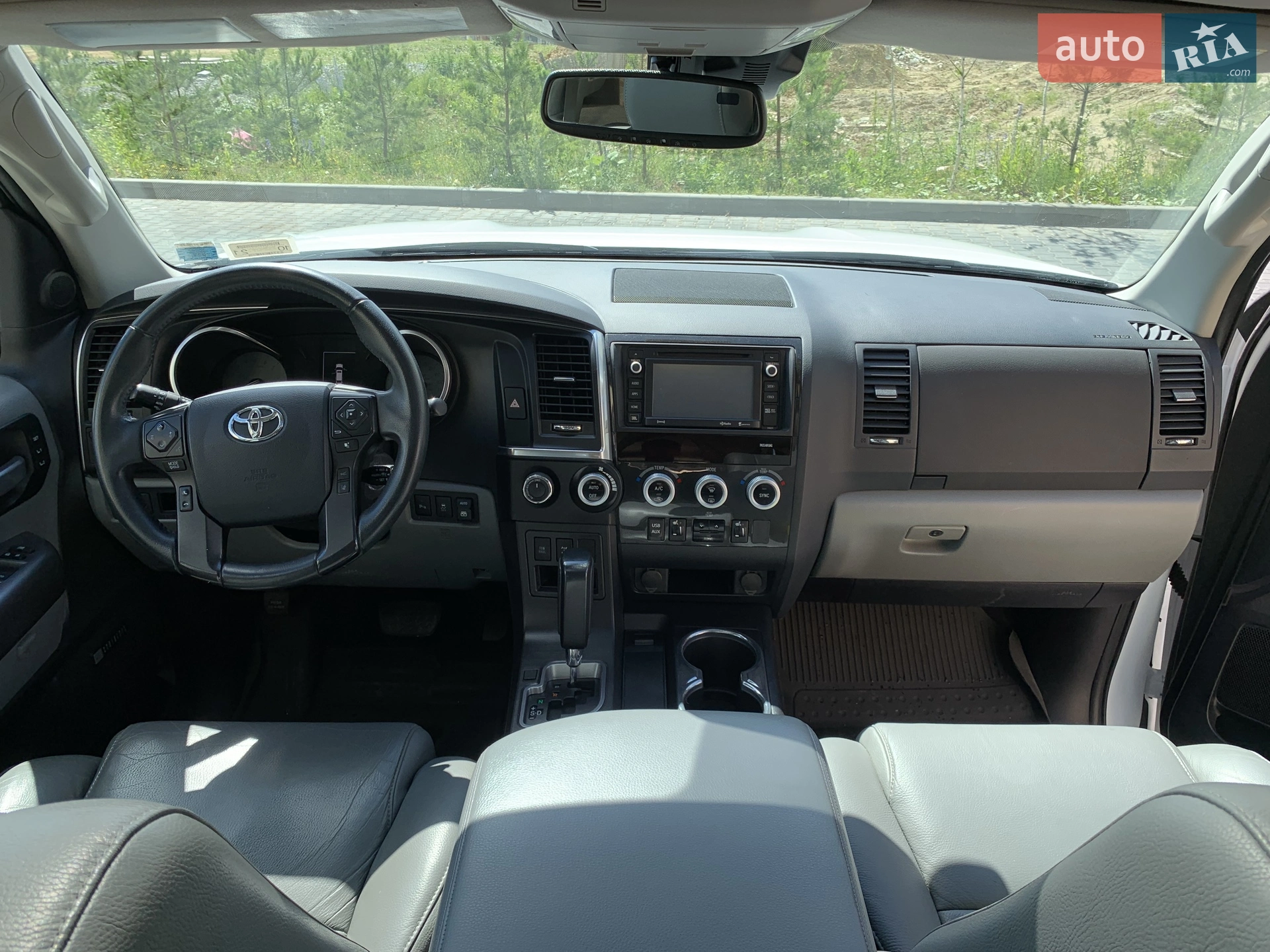 2017 Toyota Sequoia - мініатюра 39