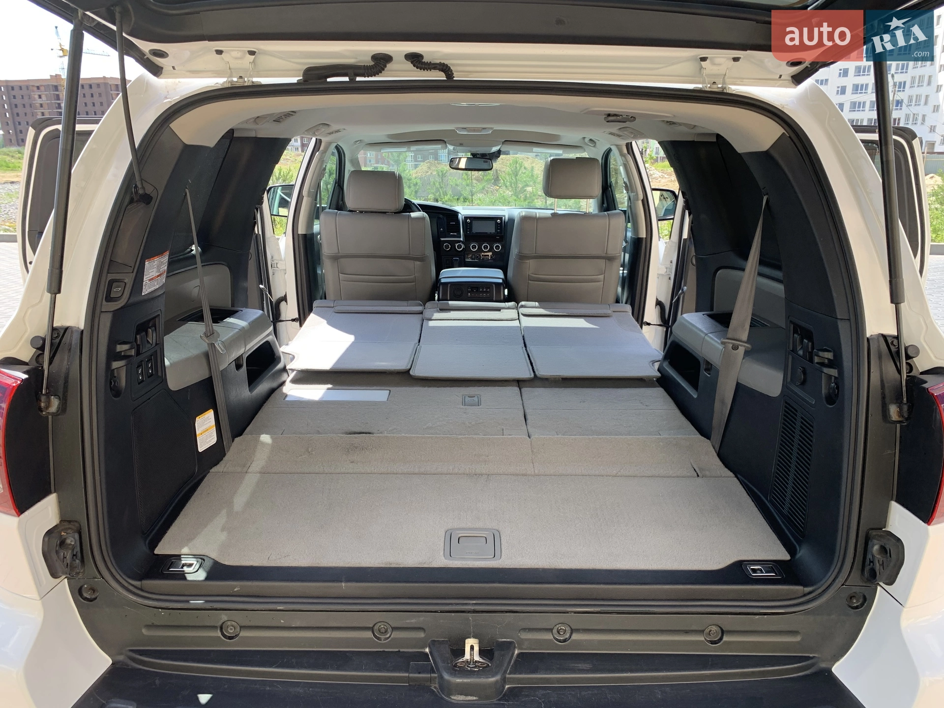 2017 Toyota Sequoia - мініатюра 46