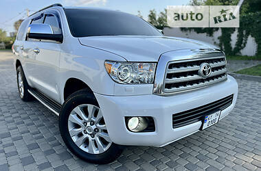 Позашляховик / Кросовер Toyota Sequoia 2008 в Івано-Франківську