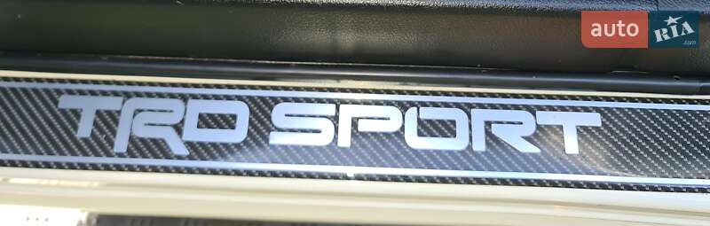 Внедорожник / Кроссовер Toyota Sequoia 2019 в Киеве