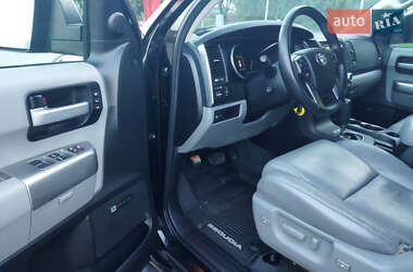 Позашляховик / Кросовер Toyota Sequoia 2017 в Луцьку