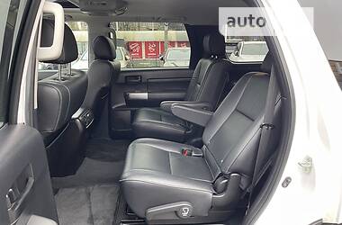 Внедорожник / Кроссовер Toyota Sequoia 2019 в 