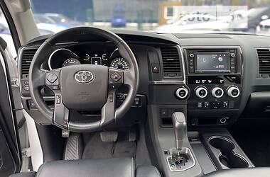 Внедорожник / Кроссовер Toyota Sequoia 2019 в 