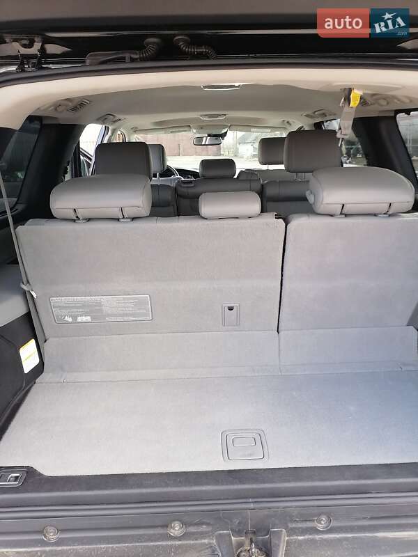 Внедорожник / Кроссовер Toyota Sequoia 2019 в Полтаве фото 11 Внедорожник / Кроссовер Toyota Sequoia 2019 в Полтаве
