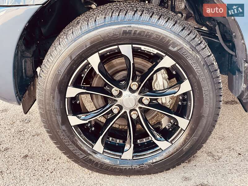 Внедорожник / Кроссовер Toyota Sequoia 2017 в Одессе