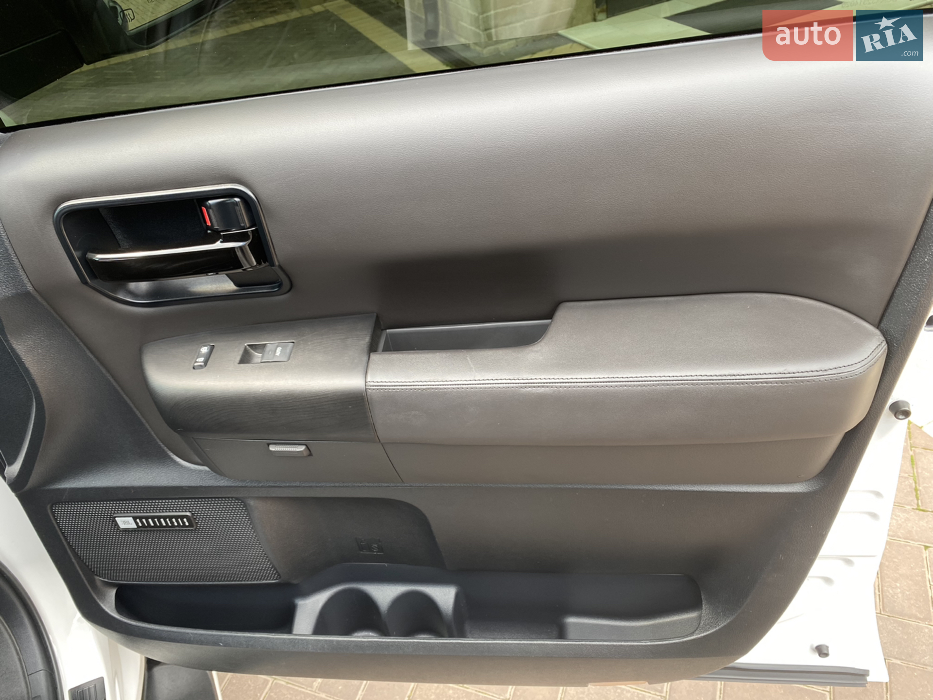2014 Toyota Sequoia - мініатюра 4