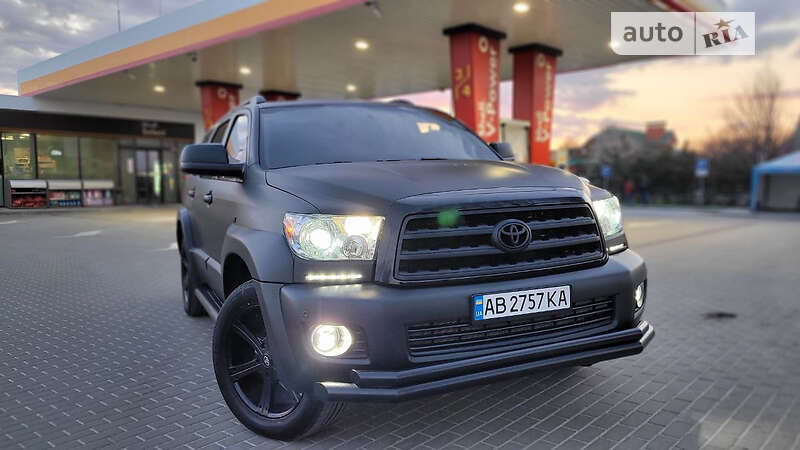 Внедорожник / Кроссовер Toyota Sequoia 2008 в Виннице