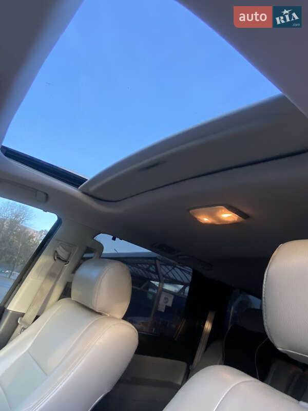 Позашляховик / Кросовер Toyota Sequoia 2017 в Кривому Розі