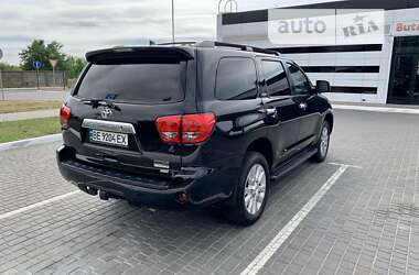 Внедорожник / Кроссовер Toyota Sequoia 2016 в Ивано-Франковске