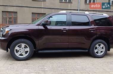 Внедорожник / Кроссовер Toyota Sequoia 2017 в 