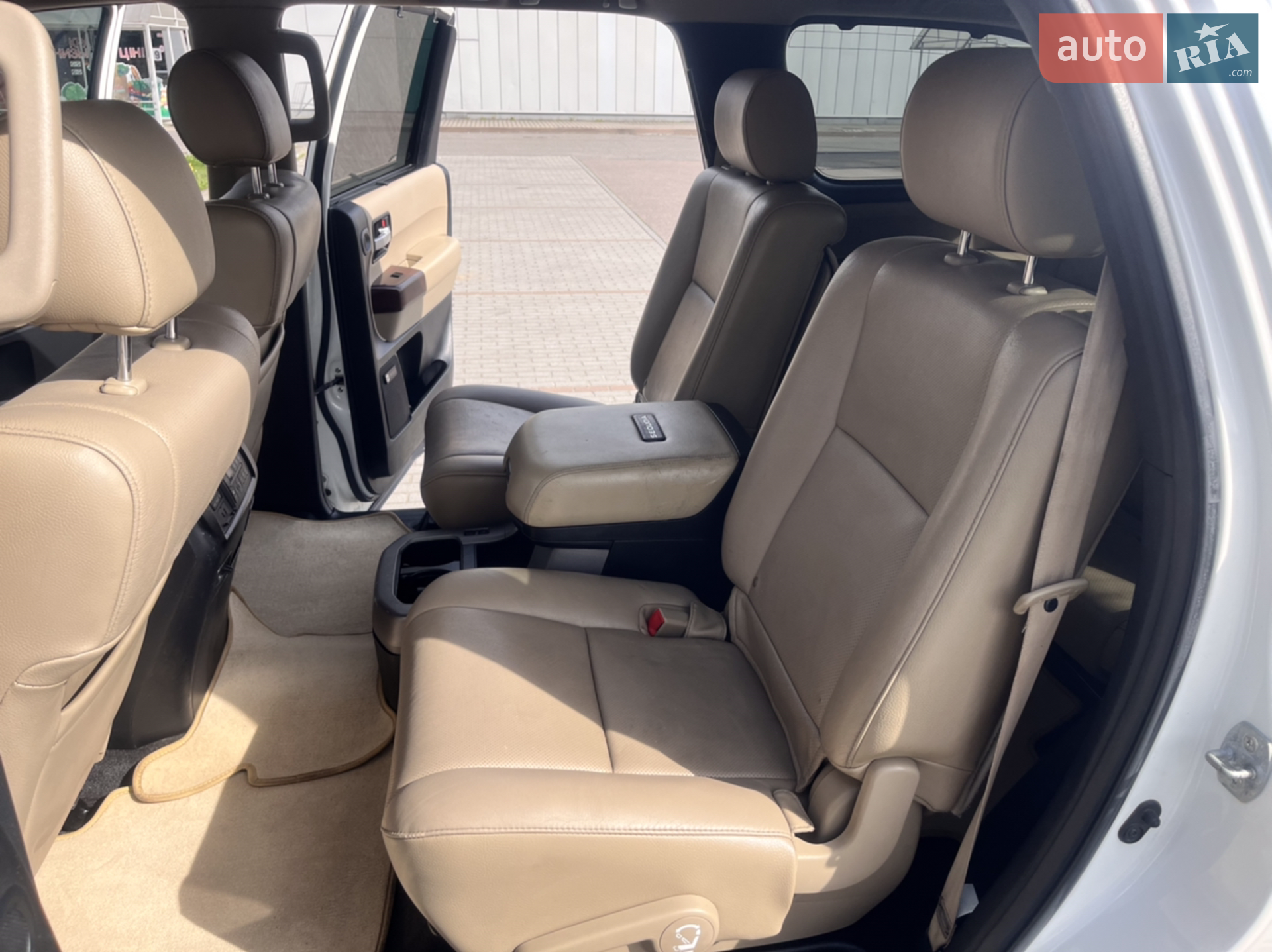 2012 Toyota Sequoia - мініатюра 19