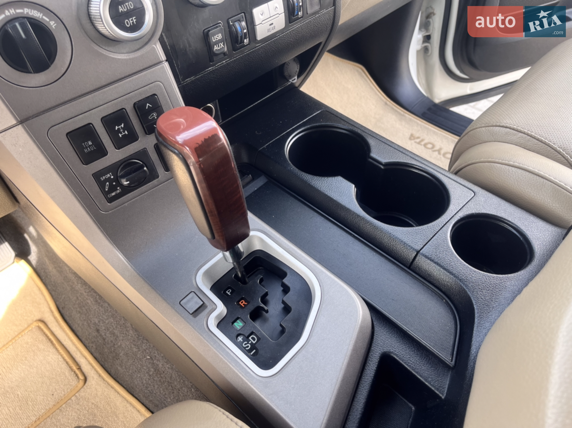 2012 Toyota Sequoia - мініатюра 23