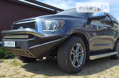 Позашляховик / Кросовер Toyota Sequoia 2008 в 