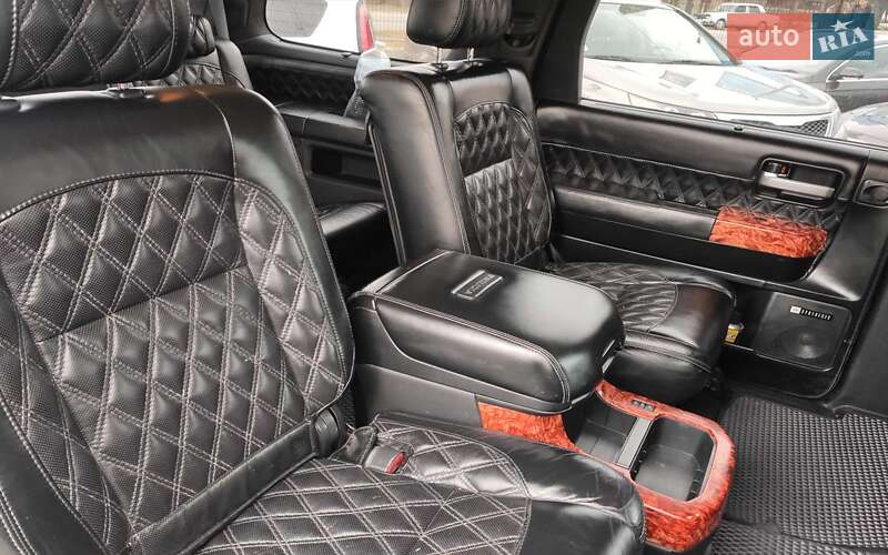 Позашляховик / Кросовер Toyota Sequoia 2008 в Коломиї