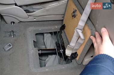 Позашляховик / Кросовер Toyota Sequoia 2004 в 