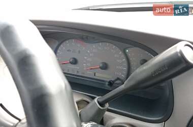 Позашляховик / Кросовер Toyota Sequoia 2004 в 