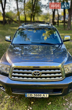 Внедорожник / Кроссовер Toyota Sequoia 2012 в Прилуках