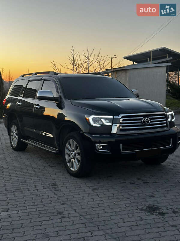 Внедорожник / Кроссовер Toyota Sequoia 2008 в 