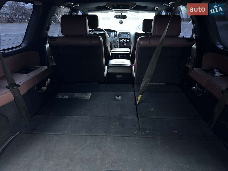 Позашляховик / Кросовер Toyota Sequoia 2015 в Ужгороді