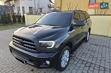 Позашляховик / Кросовер Toyota Sequoia 2010 в Львові