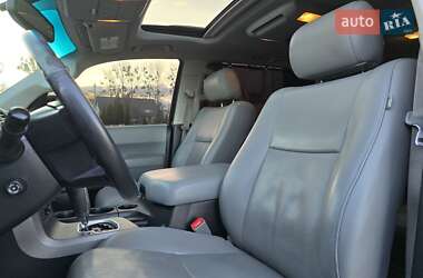 Позашляховик / Кросовер Toyota Sequoia 2010 в Львові