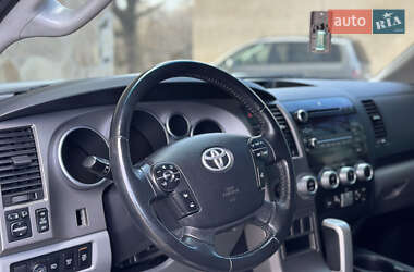 Внедорожник / Кроссовер Toyota Sequoia 2010 в Надворной